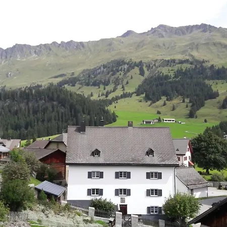 Hotel Staetzerhorn Parpan