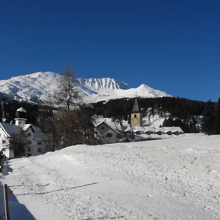Hotel Staetzerhorn Parpan