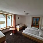 Hotel Staetzerhorn Parpan