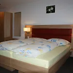 Ξενοδοχείο Staetzerhorn 3*
